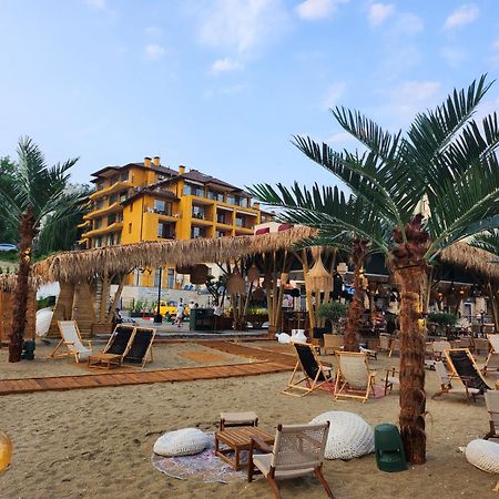 Supreme Beach Apartments Baltjik Exteriör bild